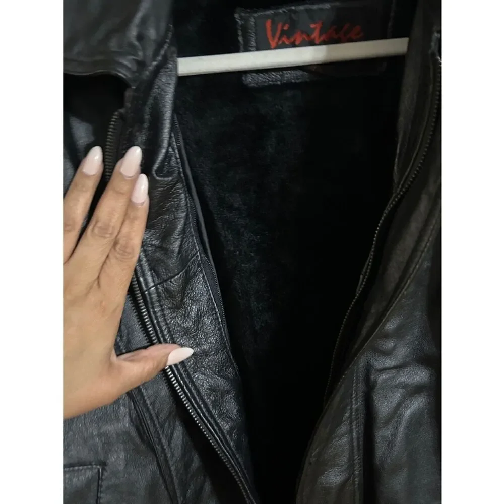 Men's Black Leather Bomber Jacket - Classic Style XL